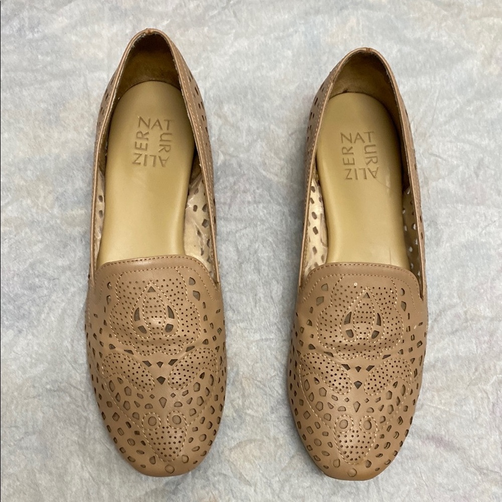 Naturalizer Women's Tan Loafers